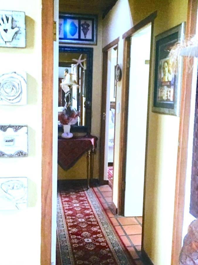 Hotel Dee'S Place à Agulhas Extérieur photo